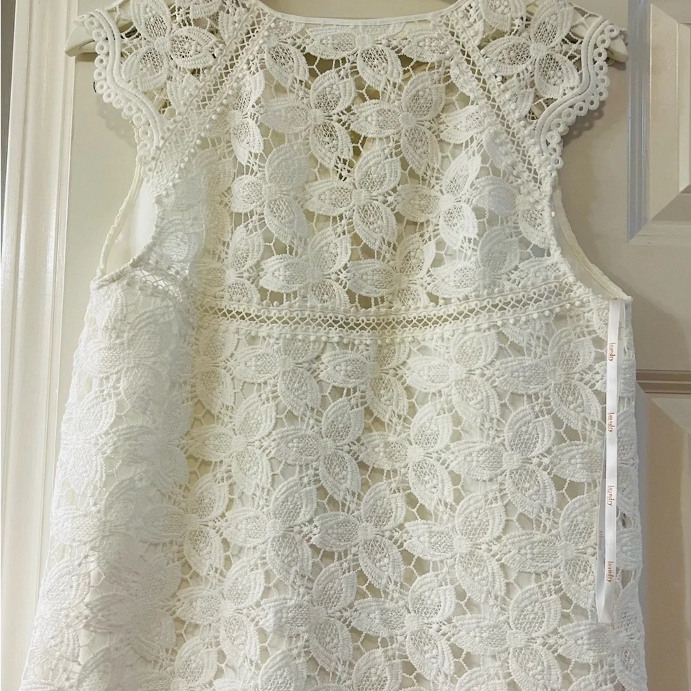 Top - Picture 2 of 3